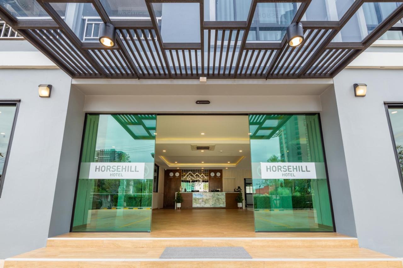 Horsehill Hotel Sriracha راشا سي المظهر الخارجي الصورة