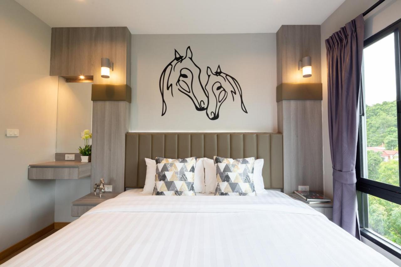 Horsehill Hotel Sriracha راشا سي المظهر الخارجي الصورة